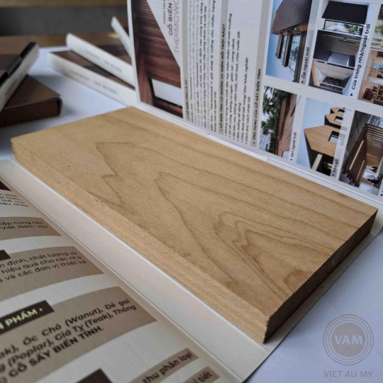 Gỗ Maple biến tính